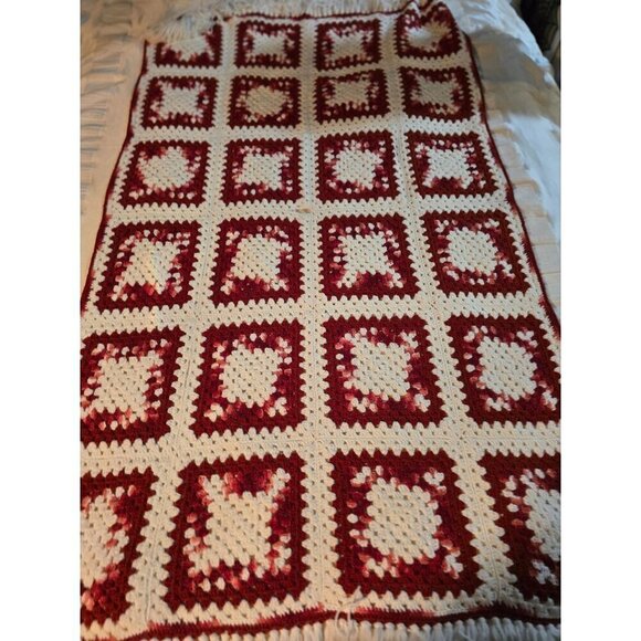 Vintage 70s Handmade Crochet Granny Square Knit Throw Blanket Red Pink - Picture 8 of 9